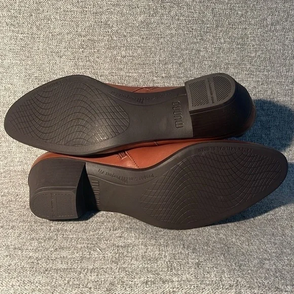 Munro Jackson Leather Boot.NEW - Picture 6 of 9